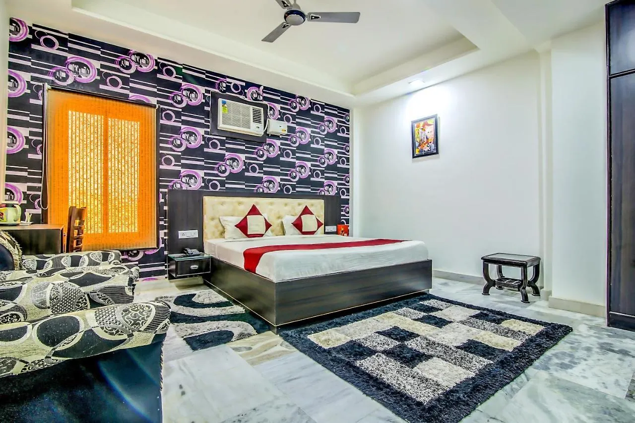 Oyo 8888 Riga Hs Deluxe Hotel Agra